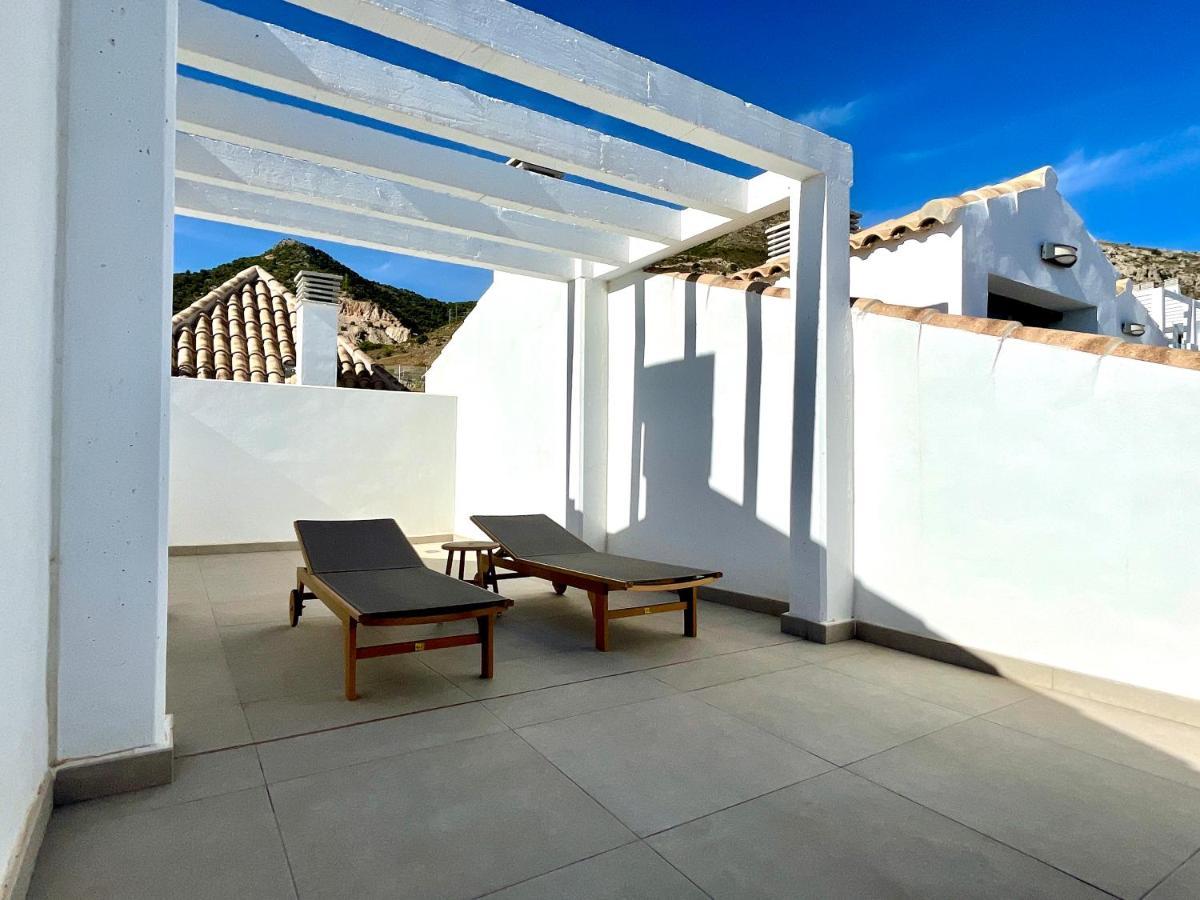 Bayview -superb Luxurious Sea View Penthouse With Private Hot Tub By Solrentspain Benalmádena