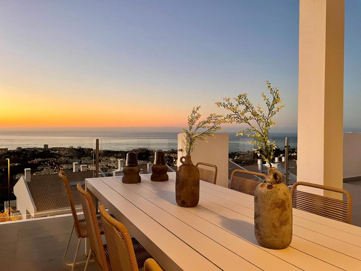 Appartement Bayview -superb Luxurious Sea View Penthouse With Private Hot Tub By Solrentspain Benalmádena