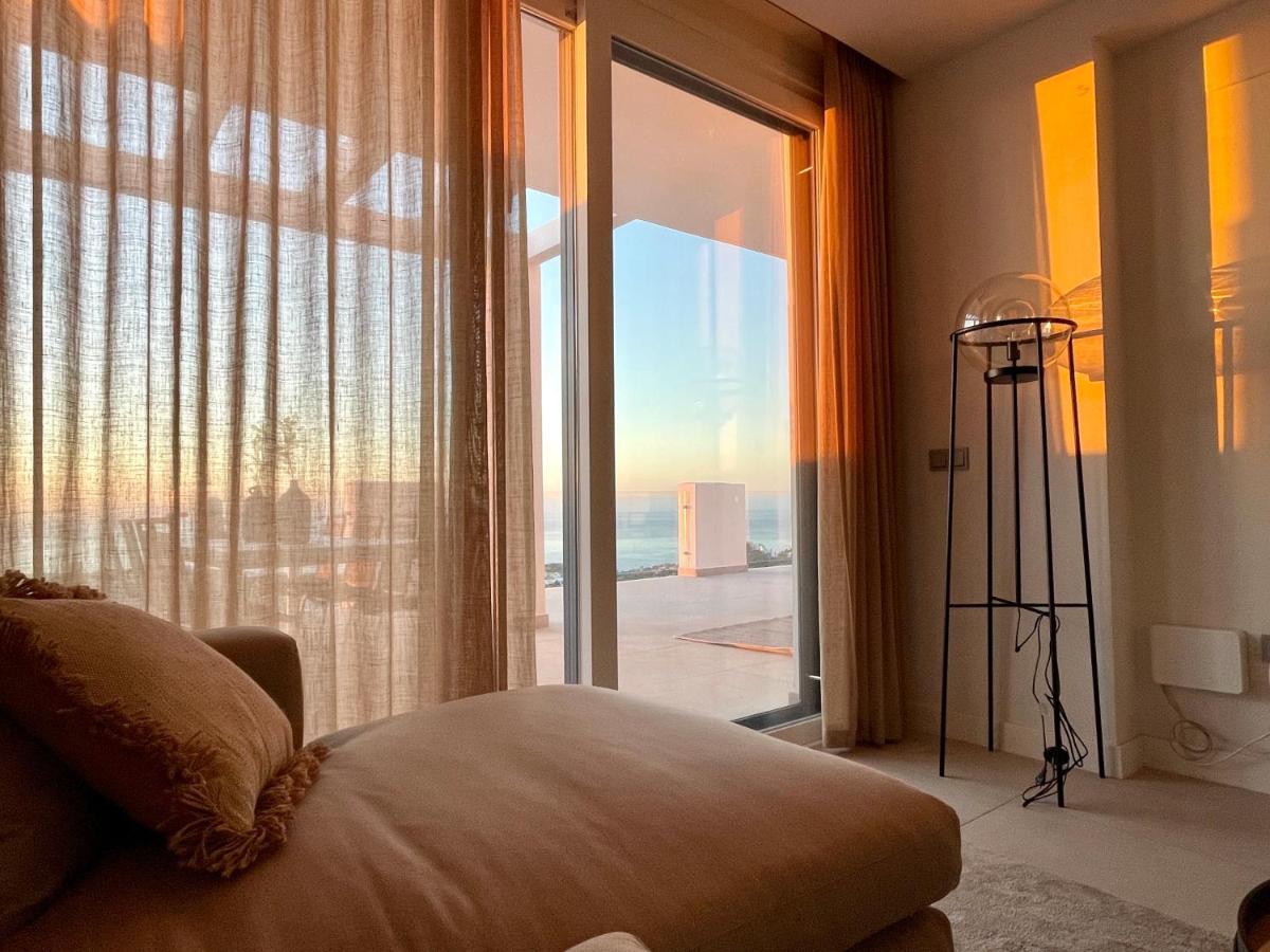 Bayview -superb Luxurious Sea View Penthouse With Private Hot Tub By Solrentspain Benalmádena